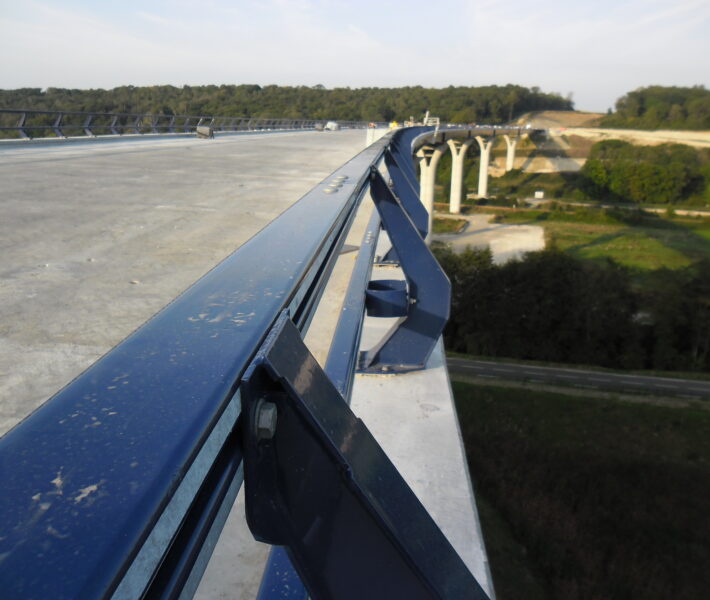 ROUSSEAU barrière de sécurité type H2 (routeviaduc sur la SCIE (1)